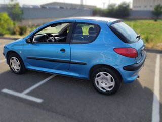 PEUGEOT 206+