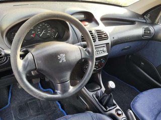 PEUGEOT 206+