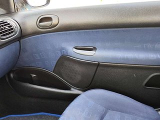 PEUGEOT 206+