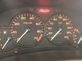 PEUGEOT 206+