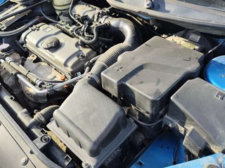 PEUGEOT 206+