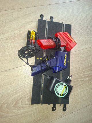 Scalextric: Pista, 2 Mandos y Transformador