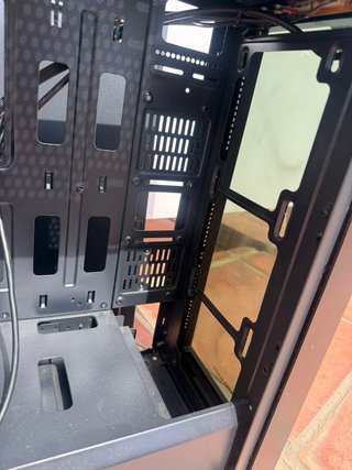 CAJA ORDENADOR GAMING CRISTAL