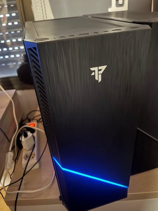 Ordenador Windows 11 + Teclado, Ratón, Altavoces