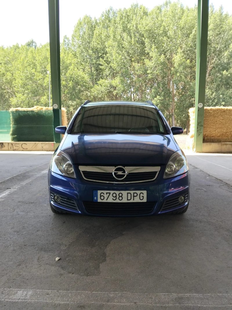 Opel Zafira 2005 - foto 1