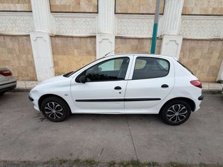 PEUGEOT 206+