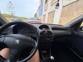 PEUGEOT 206+