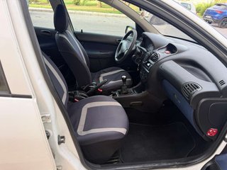 PEUGEOT 206+