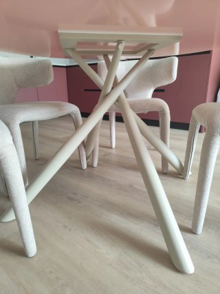 Mesa comedor diseño cristal templado y metal