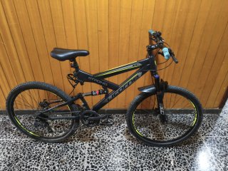 Bicicleta Enduro Licorne 27.5 Negra