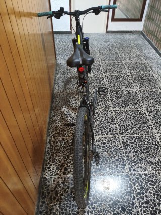 Bicicleta Enduro Licorne 27.5 Negra