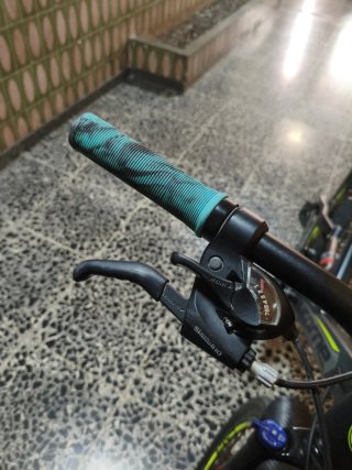 Bicicleta Enduro Licorne 27.5 Negra