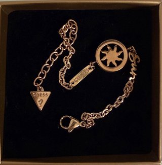 Pulsera Guess Sol y Luna Dorada