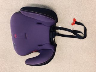 Asiento elevador coche infantil