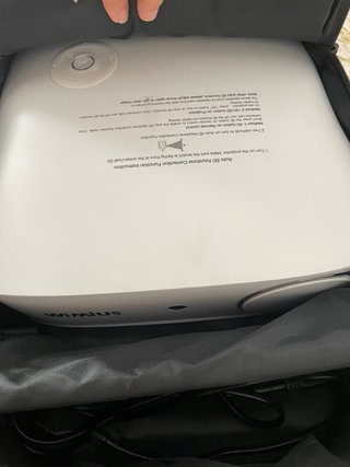 Proyector nuevo  Wimius con mochila, sin mando