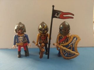 Playmobil Caballeros con Bandera