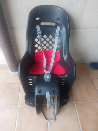 Silla bici infantil Joy en buen estado. Ventilada.