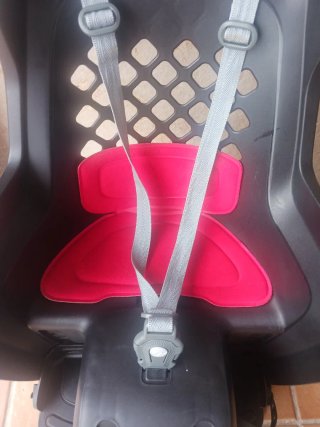 Silla bici infantil Joy en buen estado. Ventilada.