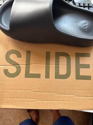 Adidas Yeezy Slides(caja incluida)