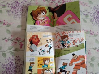 Dos libros de los Futbolisimos