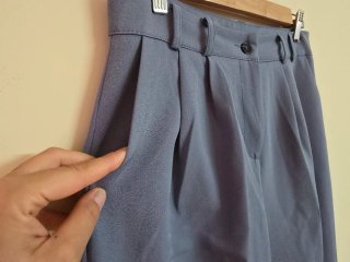 Pantalón ancho azul empolvado