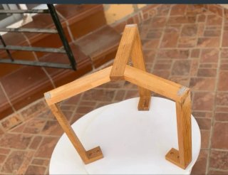 Mesa de centro madera y tapa de tablero de chapa