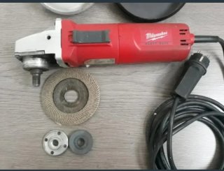 Radial Milwaukee AG-10 Profesional