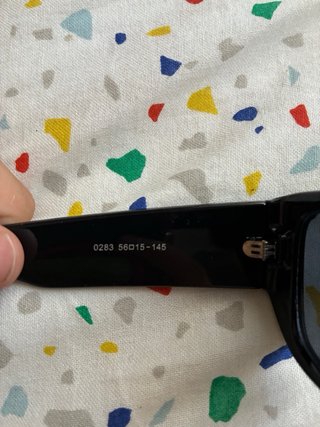 Gafas de sol Tom Ford negras y doradas