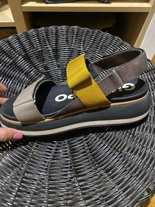 Sandalias Gioseppo Beige y Amarillas
