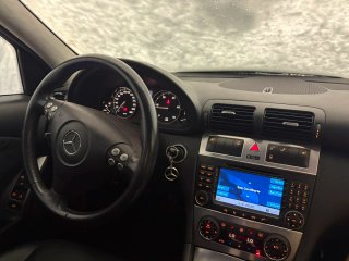 Mercedes-Benz Clase C 2005