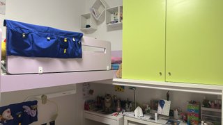 Cameretta letto a castello, armadio e scale