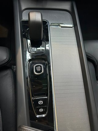 Volvo XC60 2.0 B4 G Plus Dark Auto