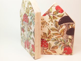 2 casette in legno con decoupage di funghi