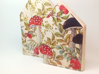 2 casette in legno con decoupage di funghi
