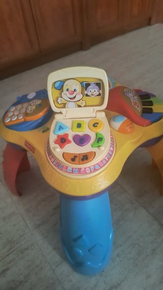 Mesa Musical Fisher Price Bebés