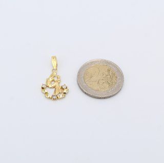 Colgante de oro de 18k. Peso: 1.24 gr.