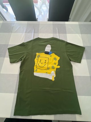 Camiseta UniqloXBob EsponjaX CPFMVerde talla13años