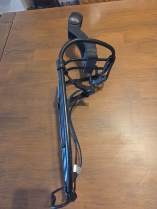 Portaequipajes bicicleta con sistema de sujeción.