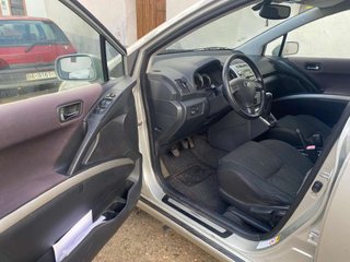 TOYOTA corolla verso