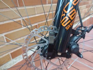 Bici MTB marca Scott azul/naranja
