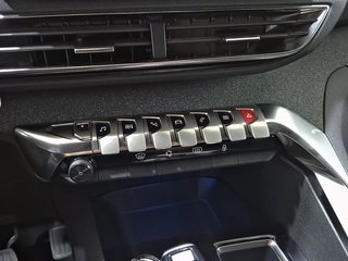 Peugeot 3008 Hybrid 225 e-EAT8 Allure Pack