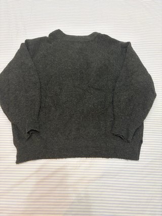 Jersey gris cuello redondo