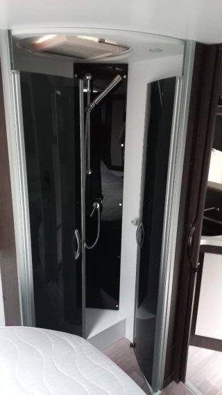 Autocaravana benimar 495 tesoro siete metros