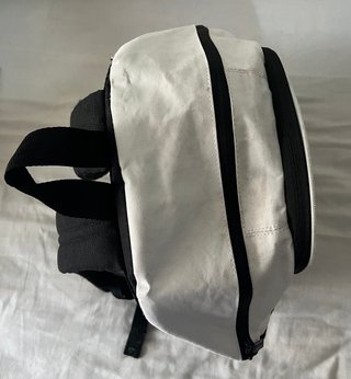 Mochila Real Madrid blanca y negra