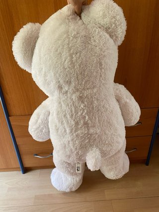 Orso Peluche Bianco con Fiocco Rosso