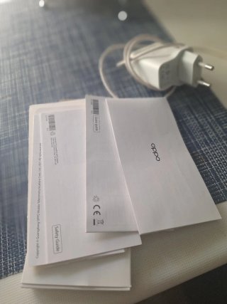 OPPO A74 5G Plata - 2 meses de uso