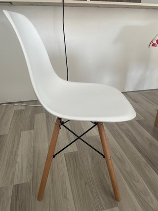 4 Sillas de comedor blancas de madera