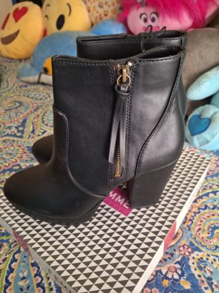Botines Sandalias Negras