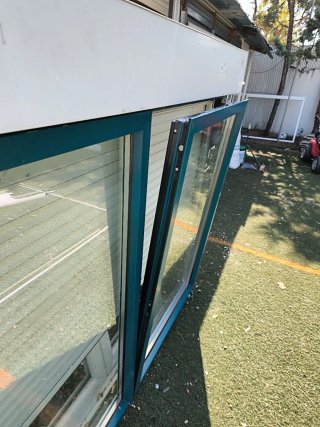 Ventana oscilobatiente hoja oculta Climalit