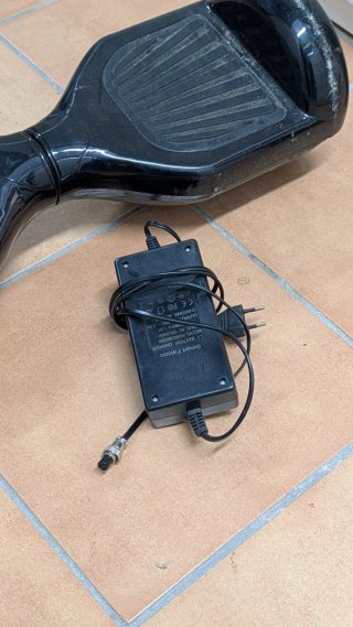 Hoverboard - Patinete Eléctrico de Pie y Cargador